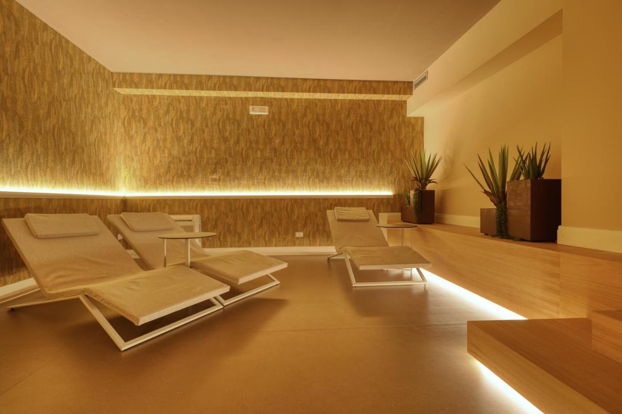 Hotel Palazzo Del Garda & Spa Дезенцано-дель-Гарда Екстер'єр фото