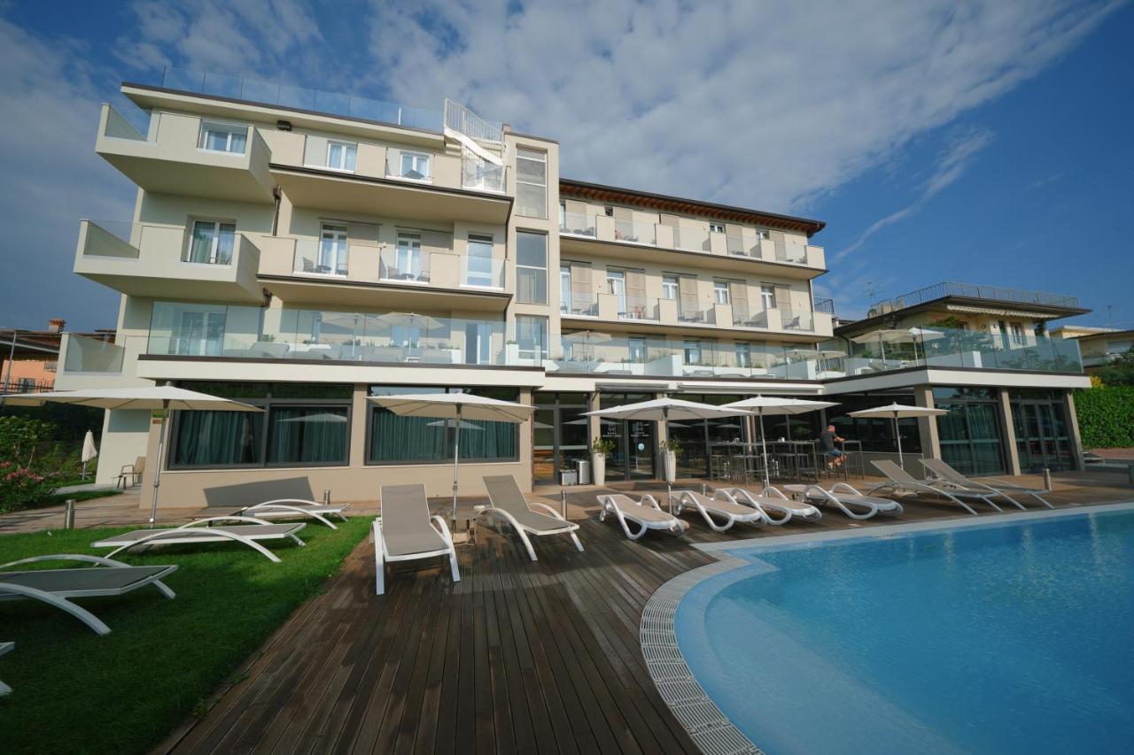Hotel Palazzo Del Garda & Spa Дезенцано-дель-Гарда Екстер'єр фото