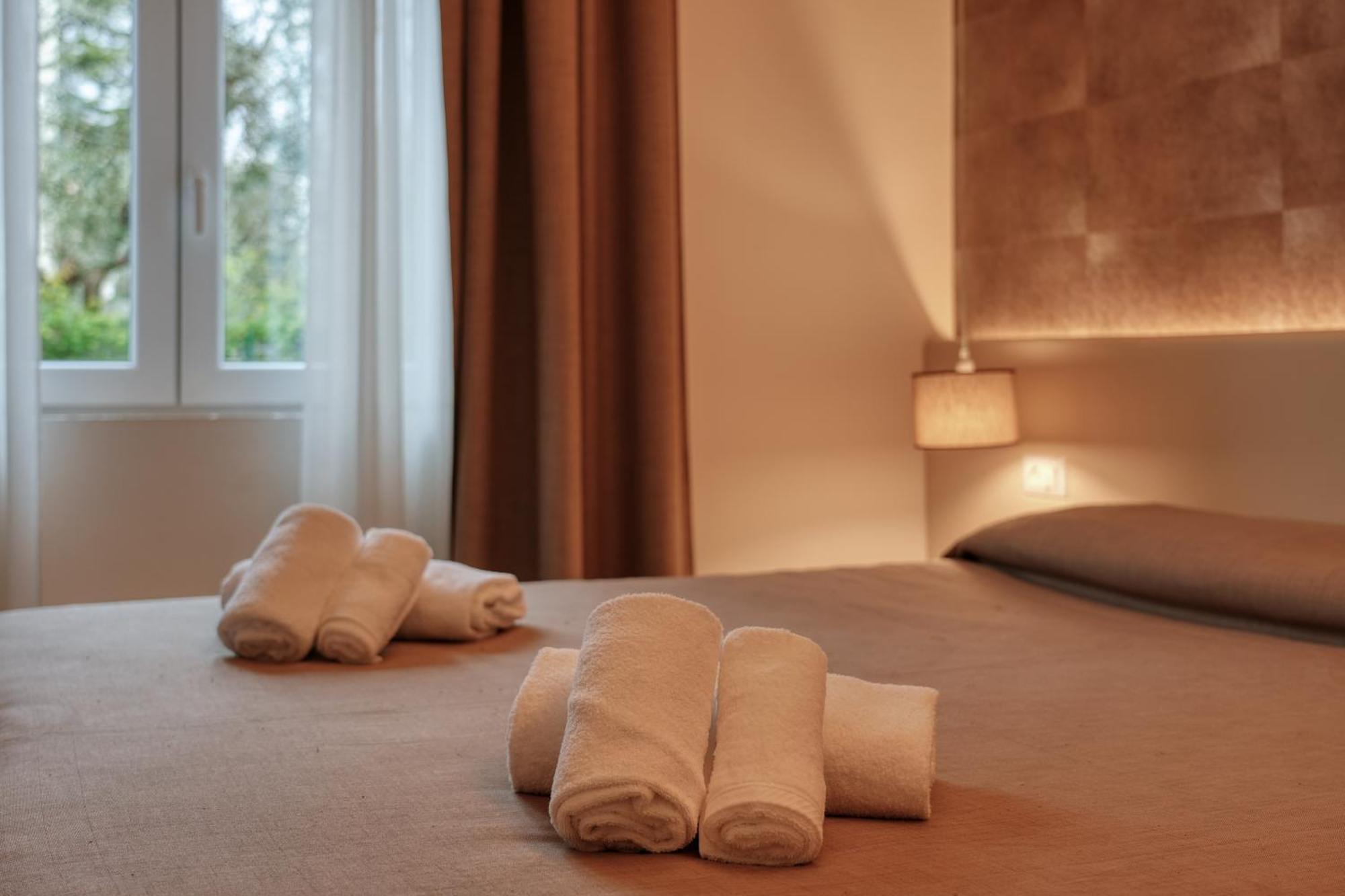 Hotel Palazzo Del Garda & Spa Дезенцано-дель-Гарда Екстер'єр фото