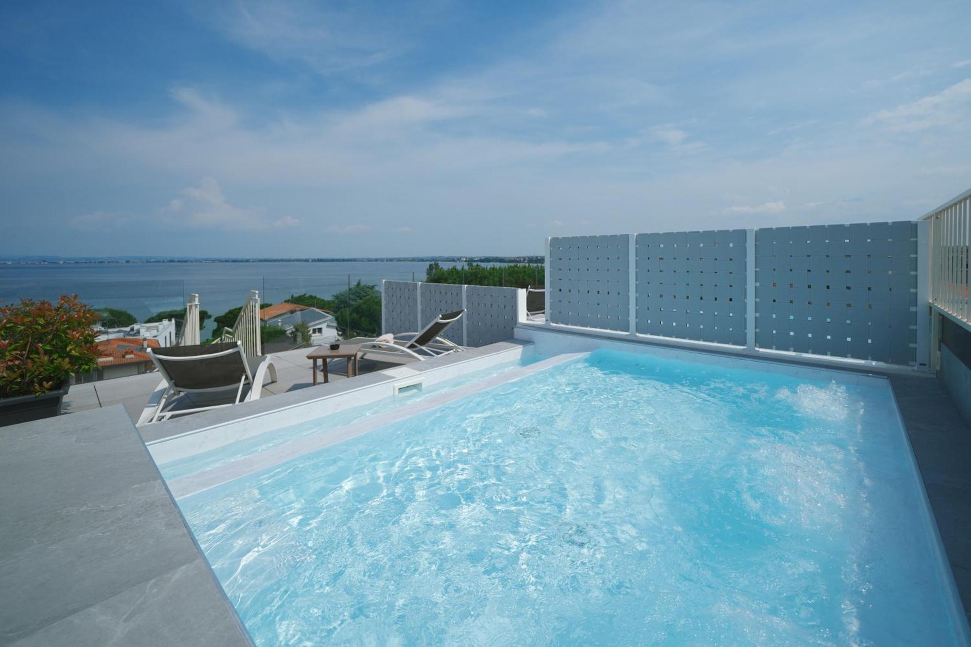 Hotel Palazzo Del Garda & Spa Дезенцано-дель-Гарда Екстер'єр фото